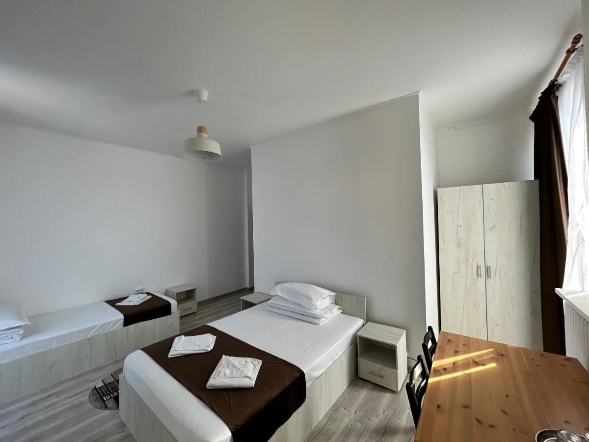 Hotel Continental City Center ヤシ エクステリア 写真