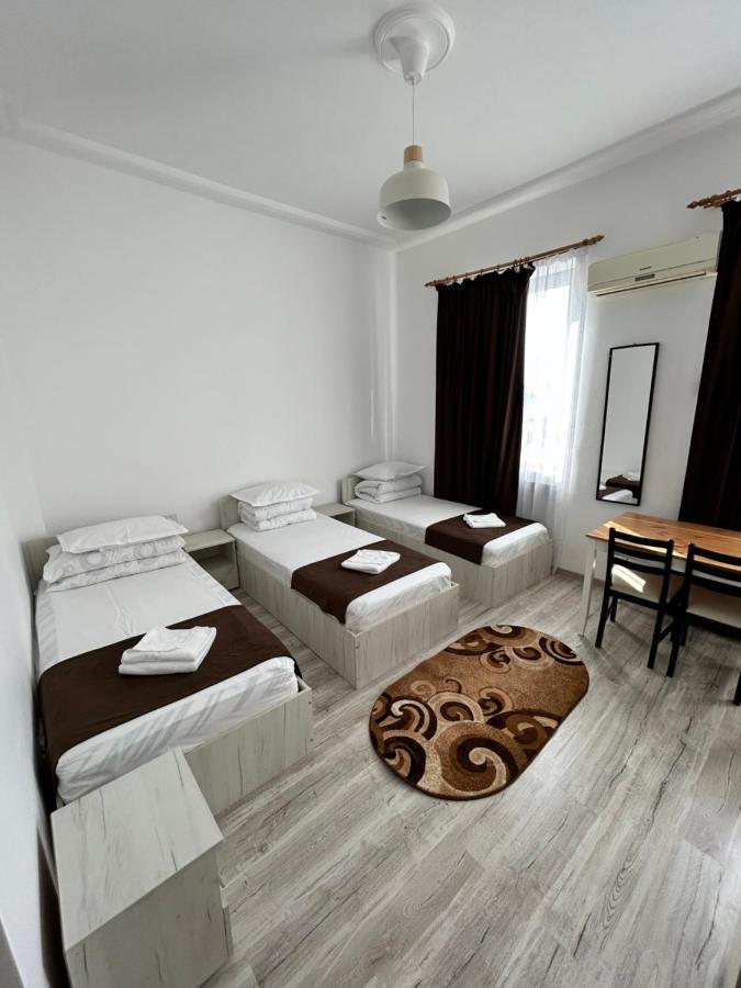 Hotel Continental City Center ヤシ エクステリア 写真